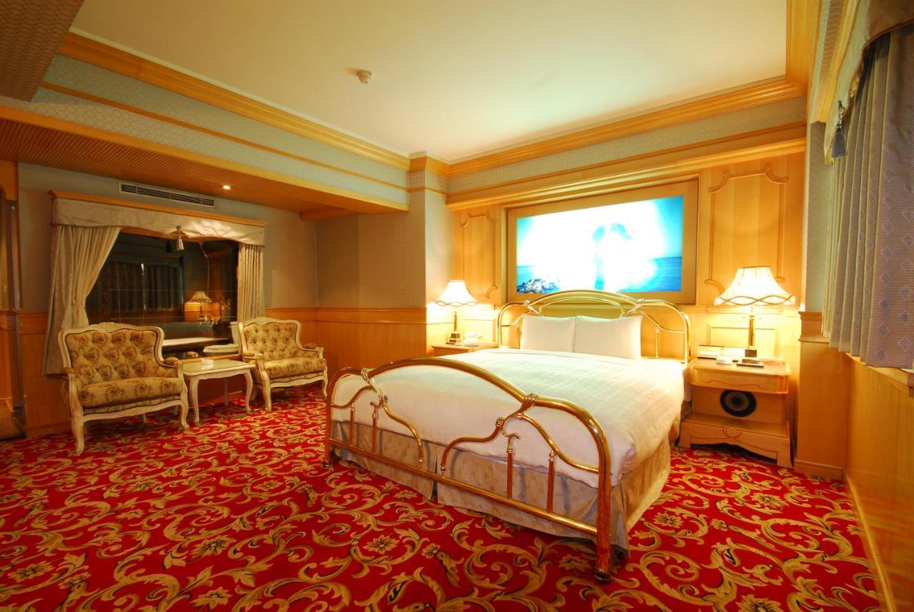Karo Hotel Kaohsiung Luaran gambar