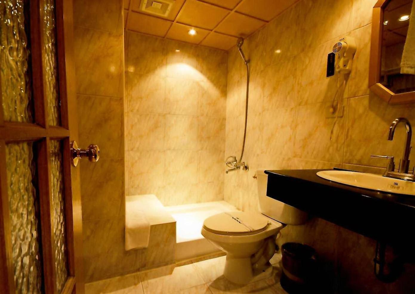 Karo Hotel Kaohsiung Luaran gambar