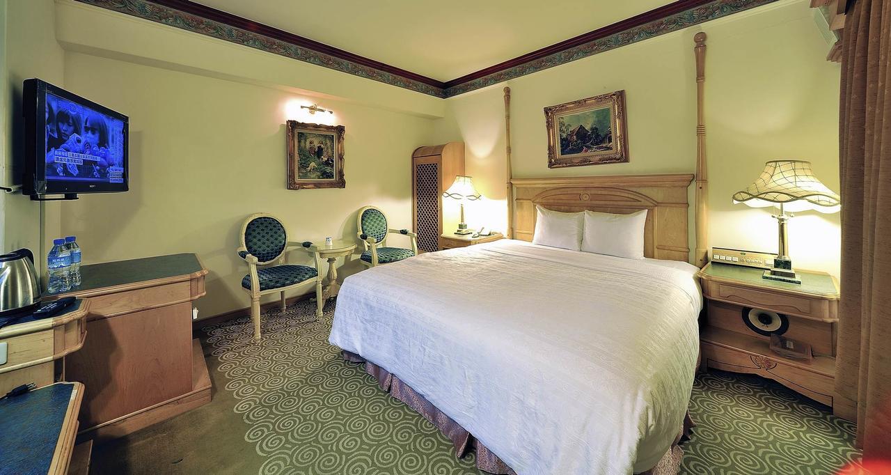 Karo Hotel Kaohsiung Luaran gambar