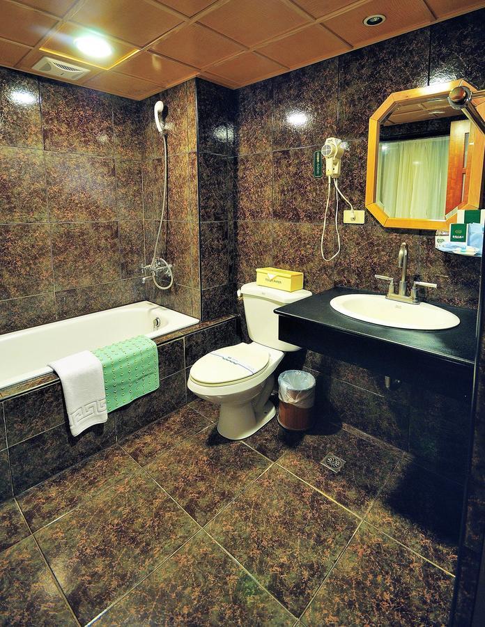 Karo Hotel Kaohsiung Luaran gambar