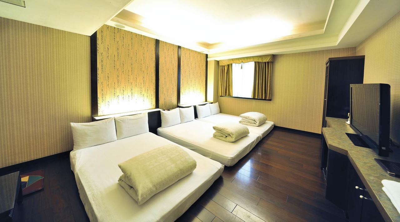 Karo Hotel Kaohsiung Luaran gambar